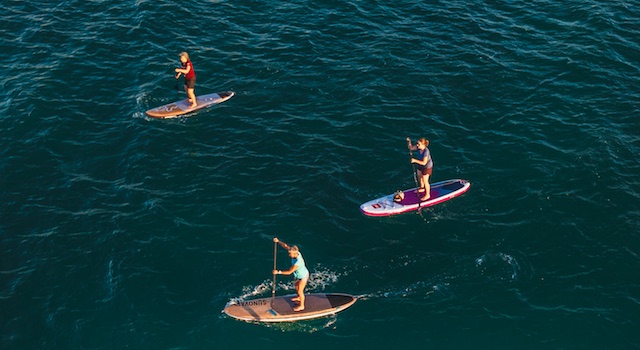 stand-up-surf-shop-women-friends-sup-paddling-perth